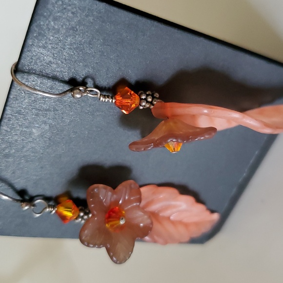 Floral, Autumn-Colored Acrylic Earrings - Picture 2 of 3